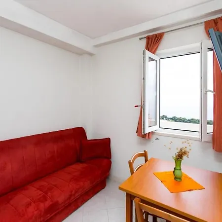 Old Town View- One Bedroom 2 Adults Апартаменты